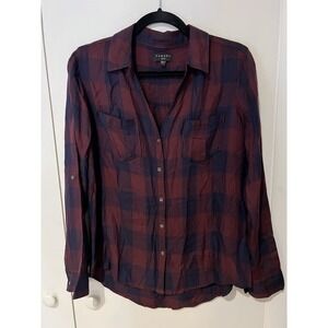 Tinsel Women's Burgundy And Navy Blue Plaid Long Sleeve Buttoned Shirt‎ Size S